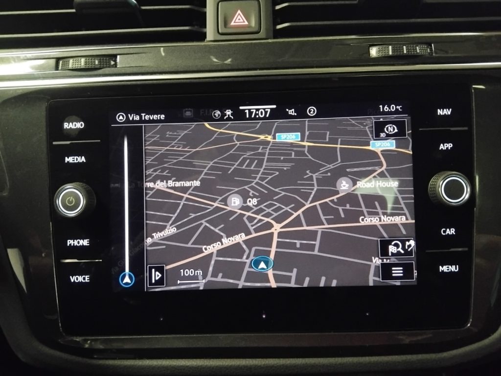 VOLKSWAGEN Tiguan 1.4 TSI eHYBRID DSG Eleg. MATRIX TETTO 19 PLUG IN - 26