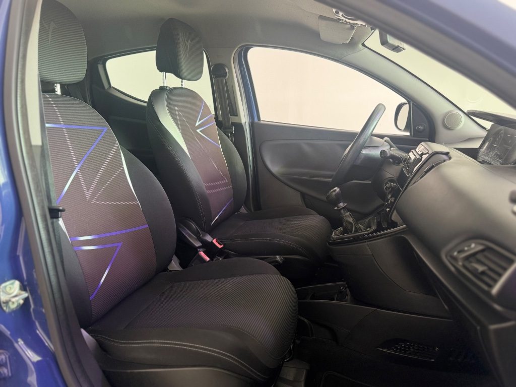 LANCIA Ypsilon 1.2 69 CV 5 porte Gold - 7