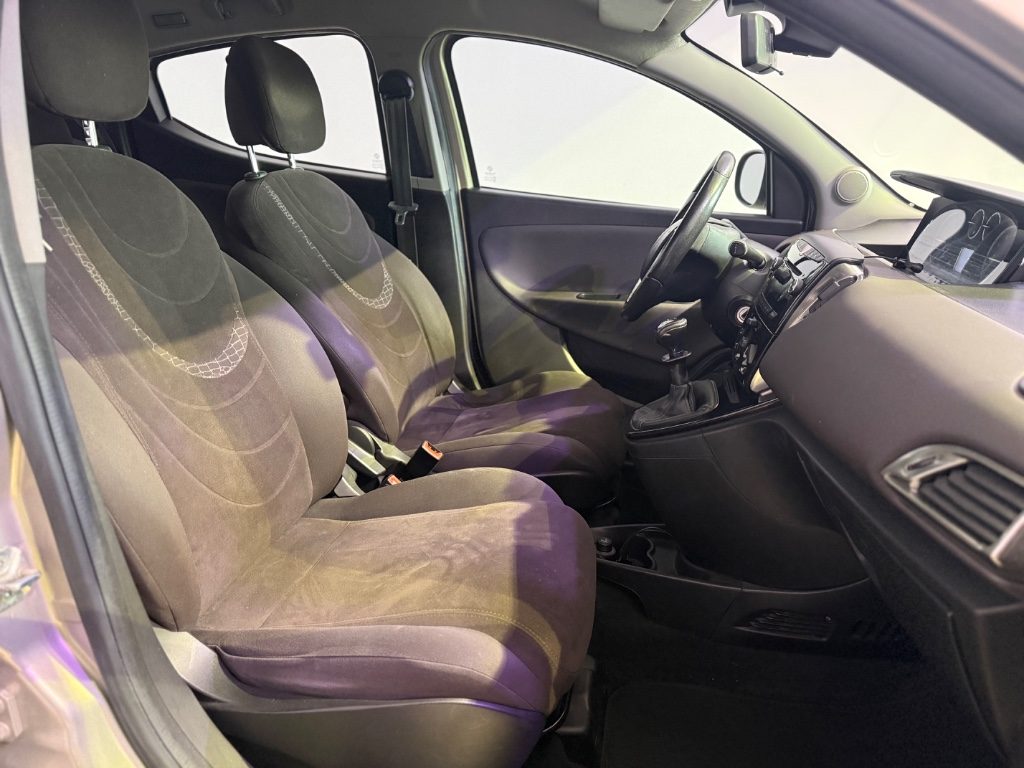 LANCIA Ypsilon 1.2 69 CV 5 porte GPL Ecochic Gold - 7