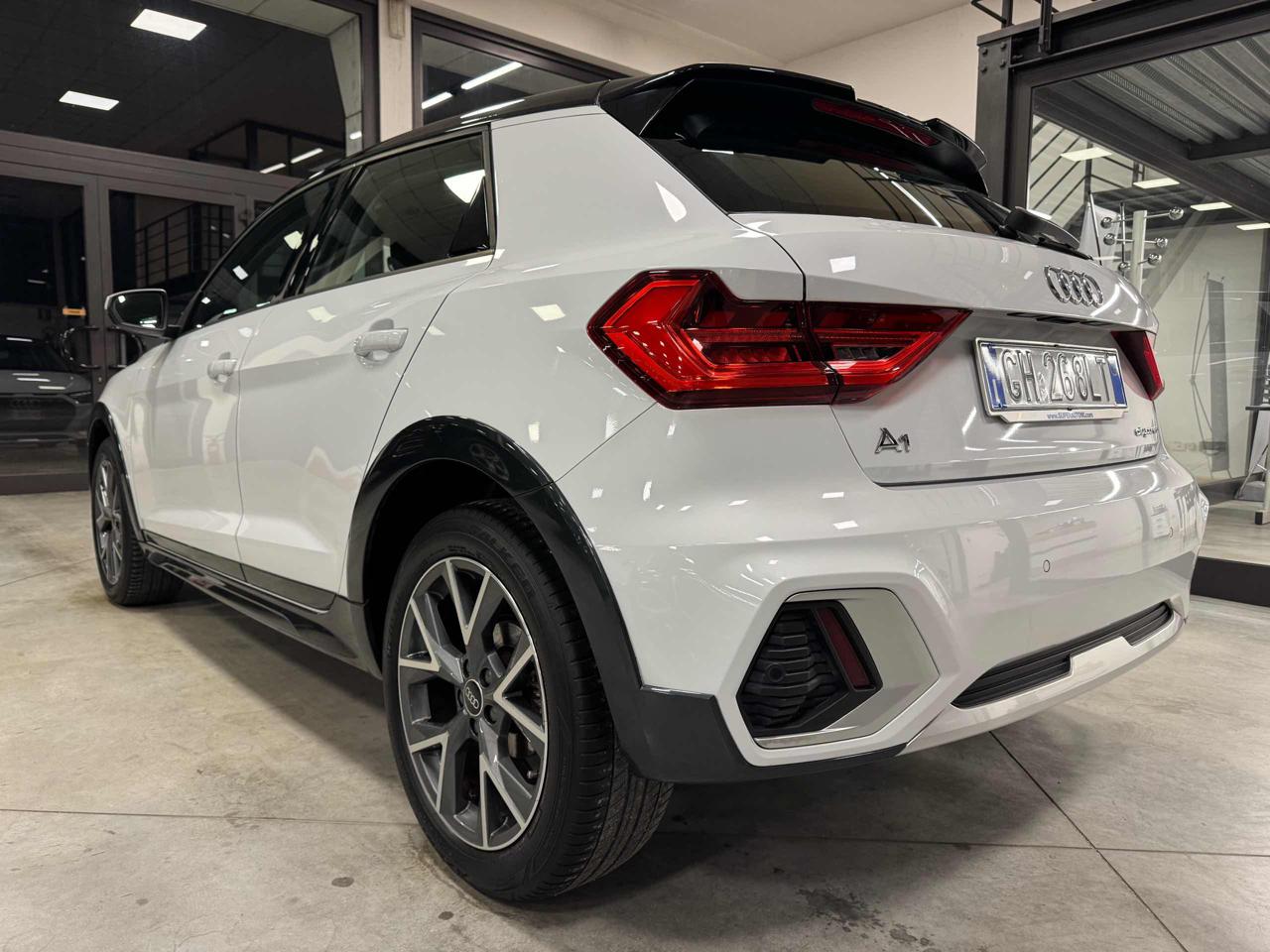 AUDI A1 citycarver 30 TFSI S tronic Admired - 5