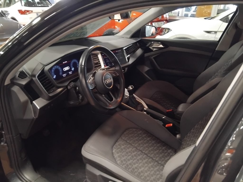 AUDI A1 SPORTBACK 30 TFSI Advanced 17 LED - 14