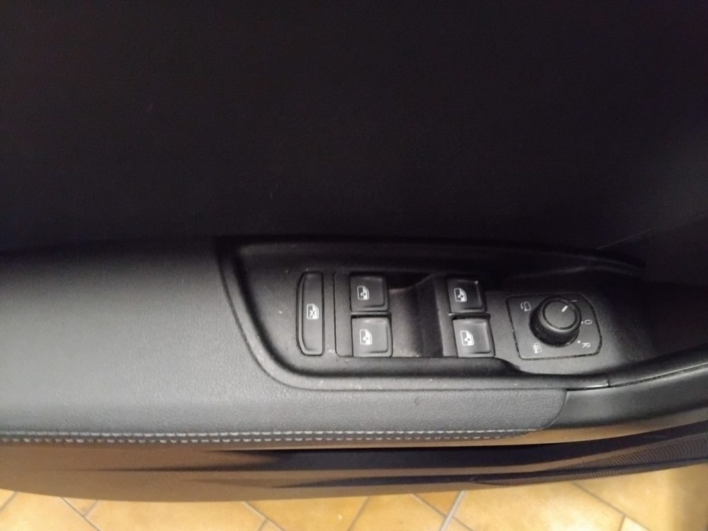 AUDI A1 SPORTBACK 30 TFSI Advanced 17 LED - 16