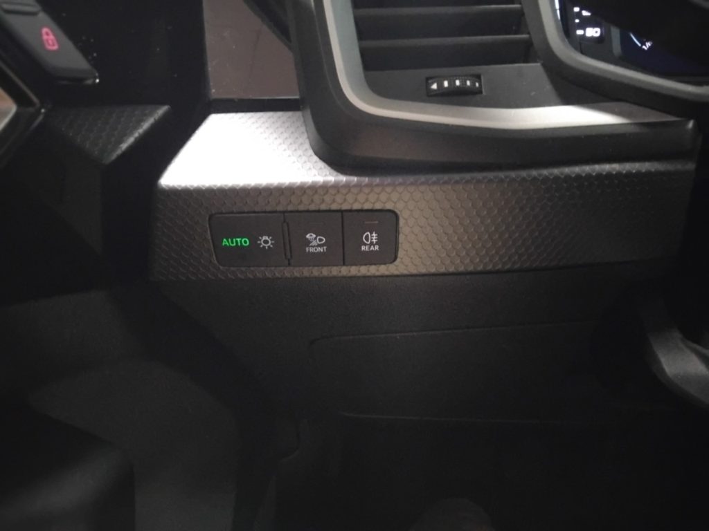 AUDI A1 SPORTBACK 30 TFSI Advanced 17 LED - 19