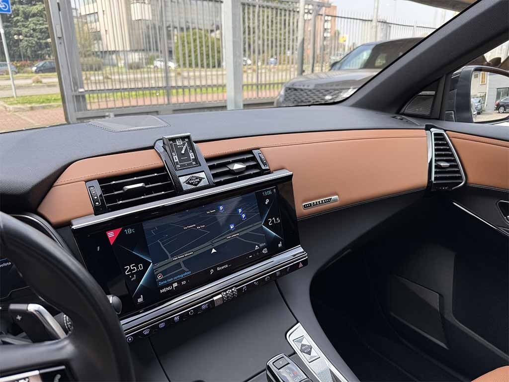 DS AUTOMOBILES DS 7 Crossback e-tense phev Grand Chic 4x4 TETTO GANCIO TRAINO - 17