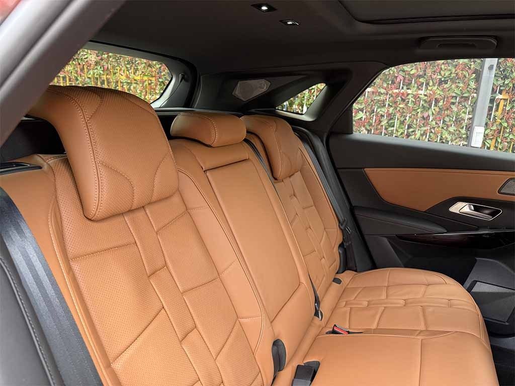 DS AUTOMOBILES DS 7 Crossback e-tense phev Grand Chic 4x4 TETTO GANCIO TRAINO - 31