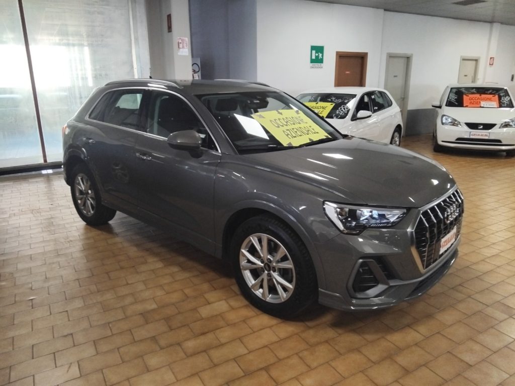 AUDI Q3 45 E TFSI S tronic S line edition PLUG IN HYBRID - 2