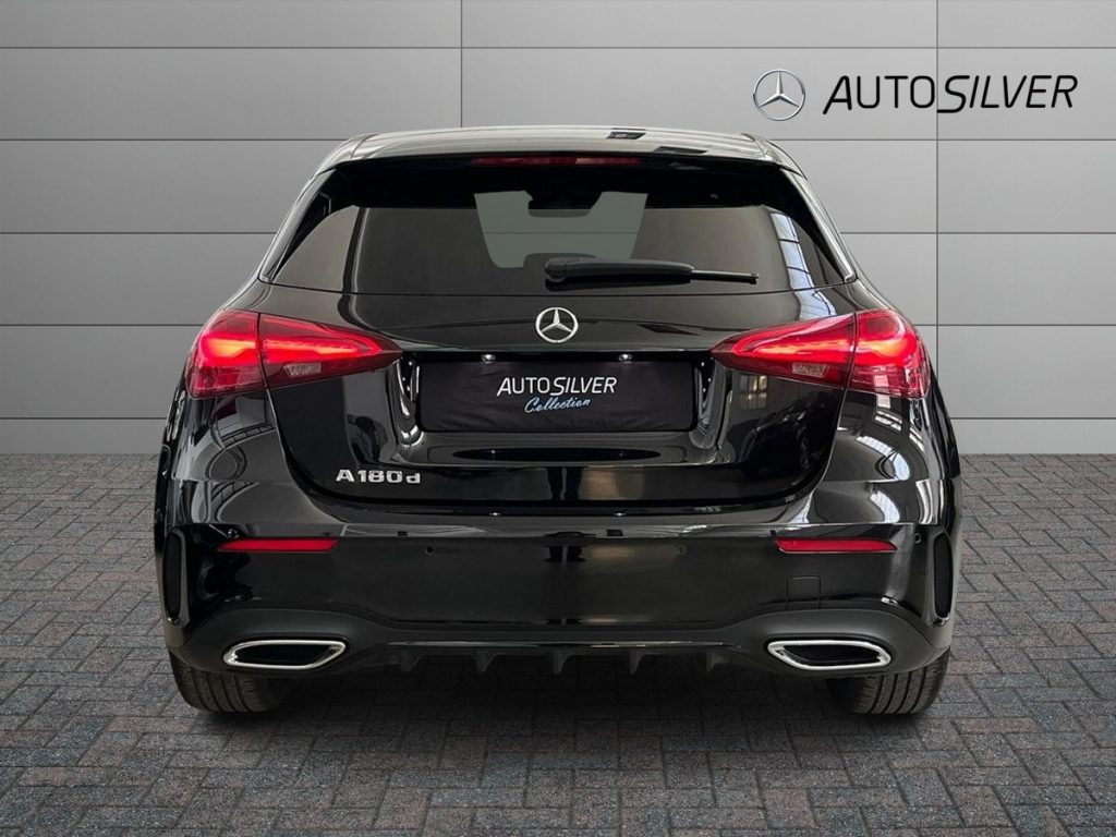 MERCEDES-BENZ A 180 d Automatic AMG Line Advanced Plus - 4