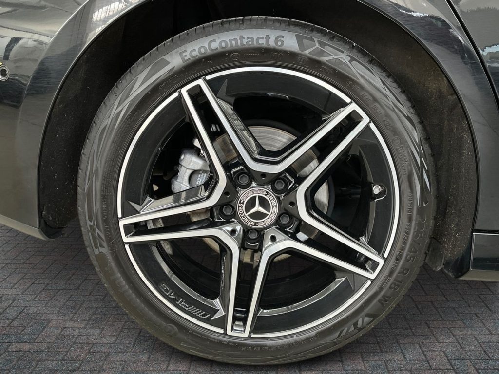 MERCEDES-BENZ A 180 d Automatic AMG Line Advanced Plus - 7