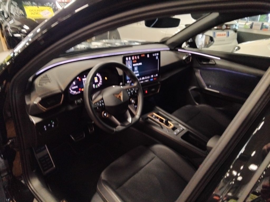CUPRA Formentor 2.0 TDI DSG EDGE 19 SEDILI SPORT - 17