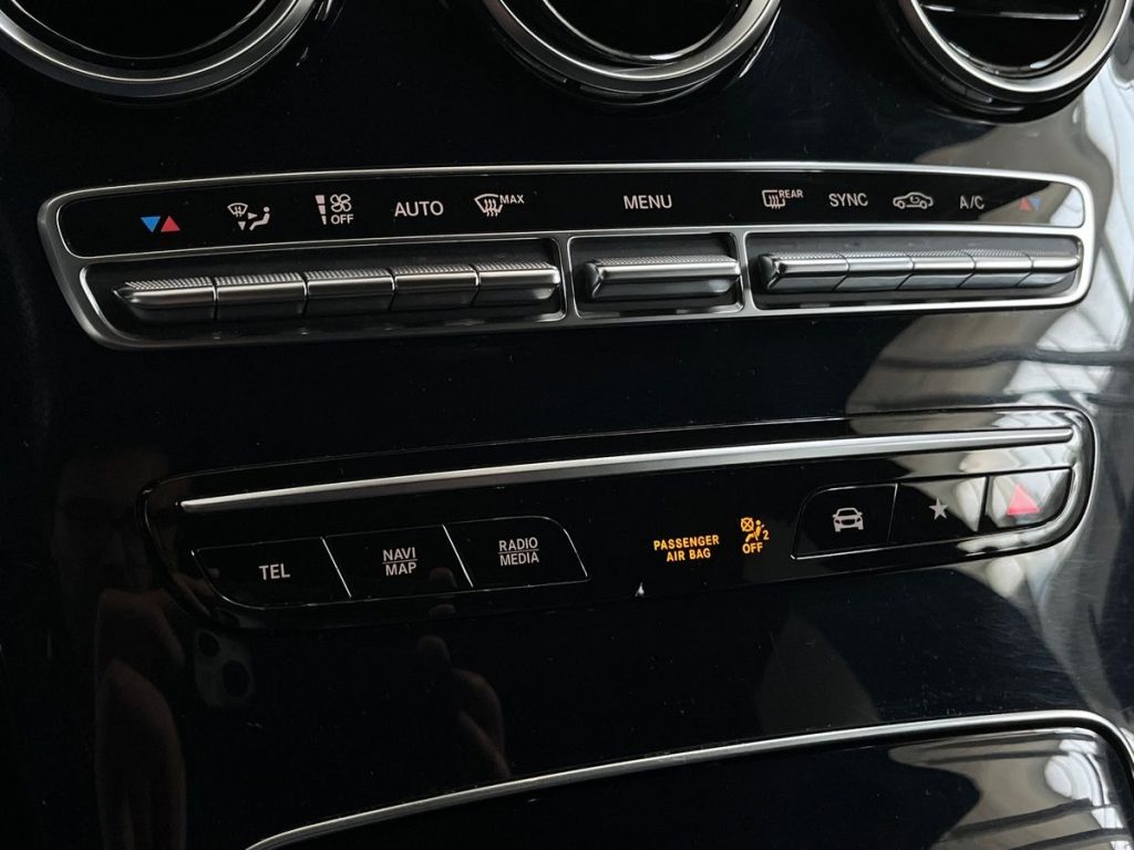 MERCEDES-BENZ GLC 220 d 4Matic Premium - 14