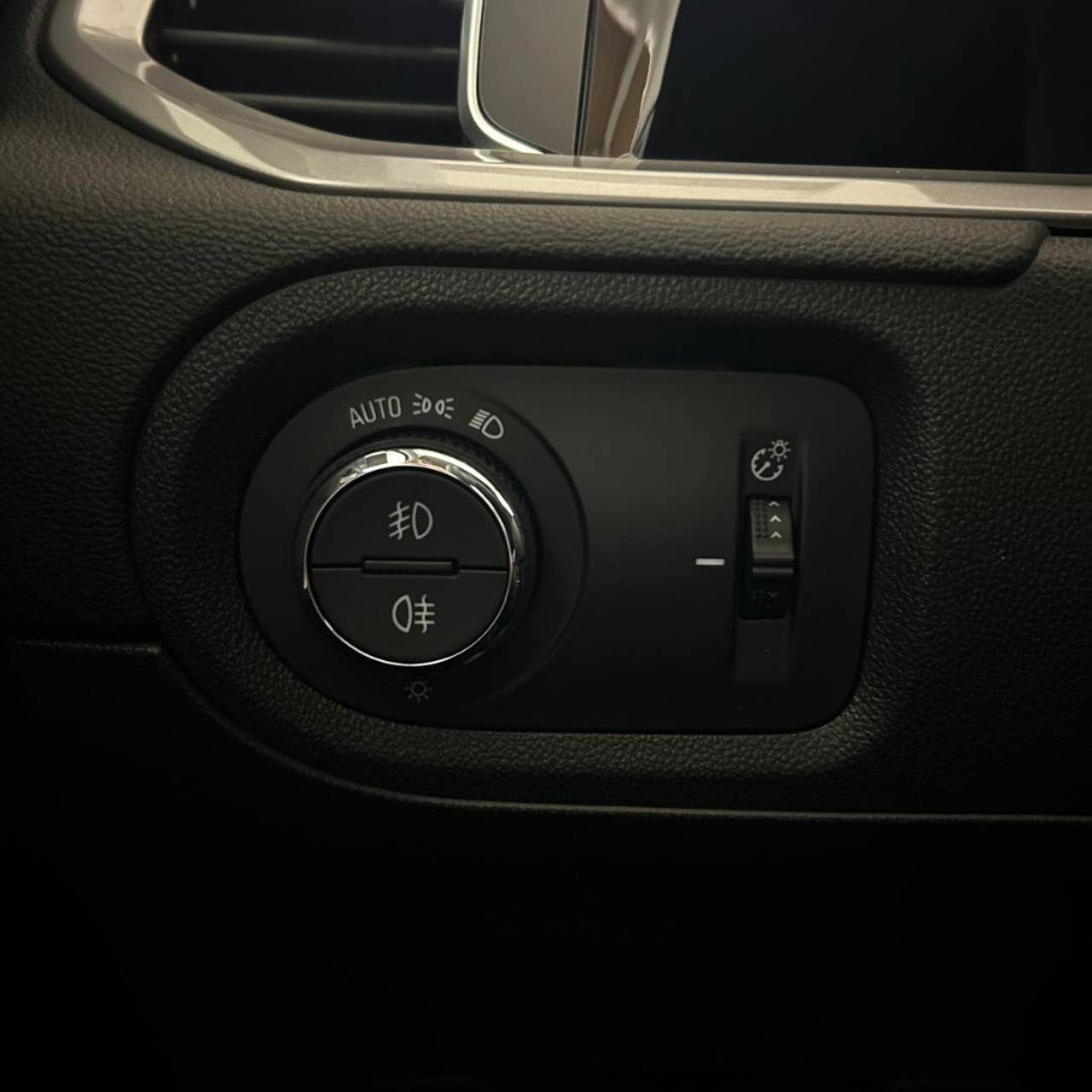 OPEL Grandland 1.2 Turbo 12V 130 CV aut. Ultimate - 31