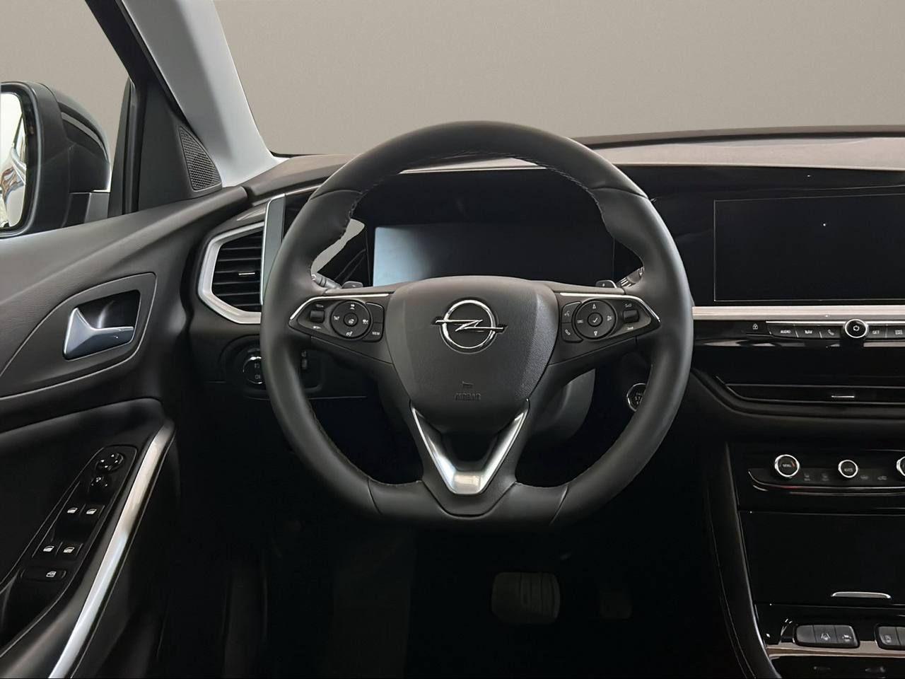 OPEL Grandland 1.2 Turbo 12V 130 CV aut. Ultimate - 17