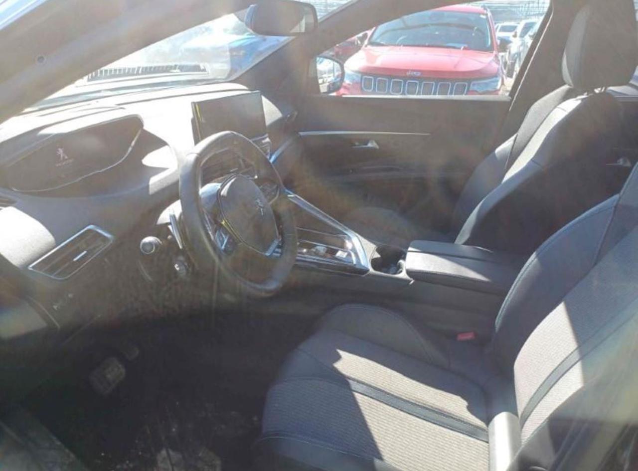 PEUGEOT 5008 BlueHDi 130 S&S EAT8 Allure Pack - 6