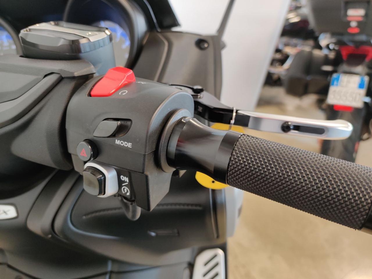 YAMAHA T-Max 560 MY 2020 - 12