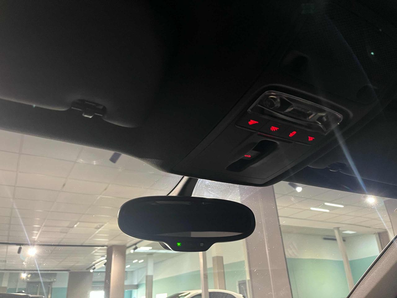 AUDI S3 SPB 2.0 TFSI quattro S tronic - 9