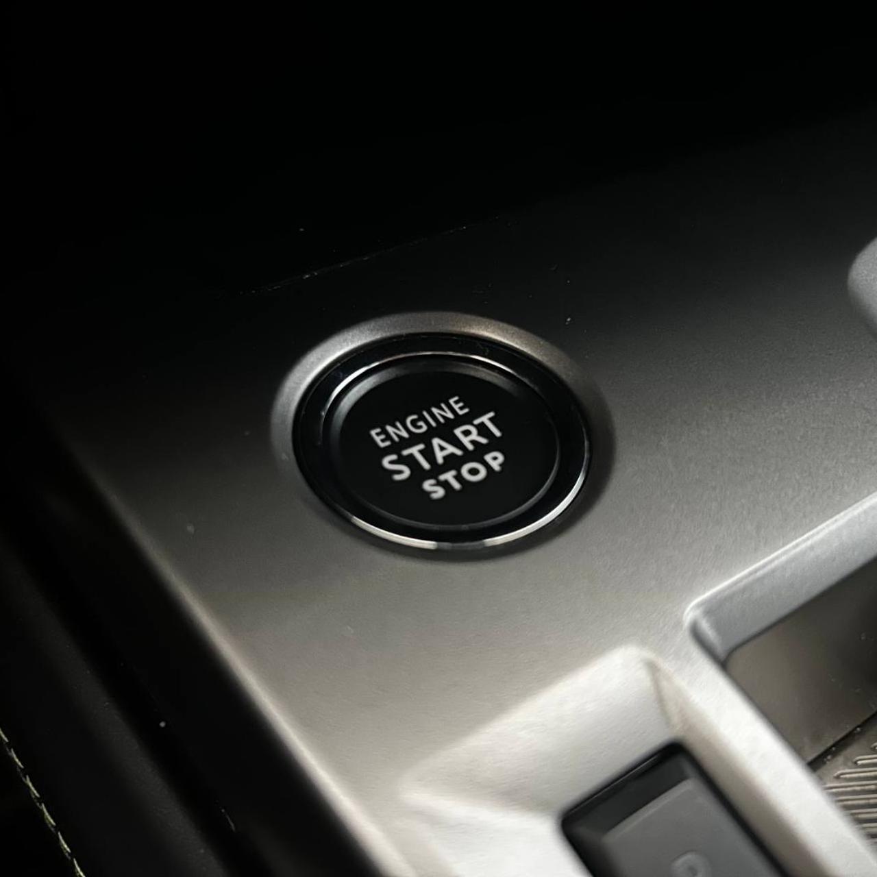 PEUGEOT 408 Plug-in Hybrid 225 e-EAT8 GT - 31