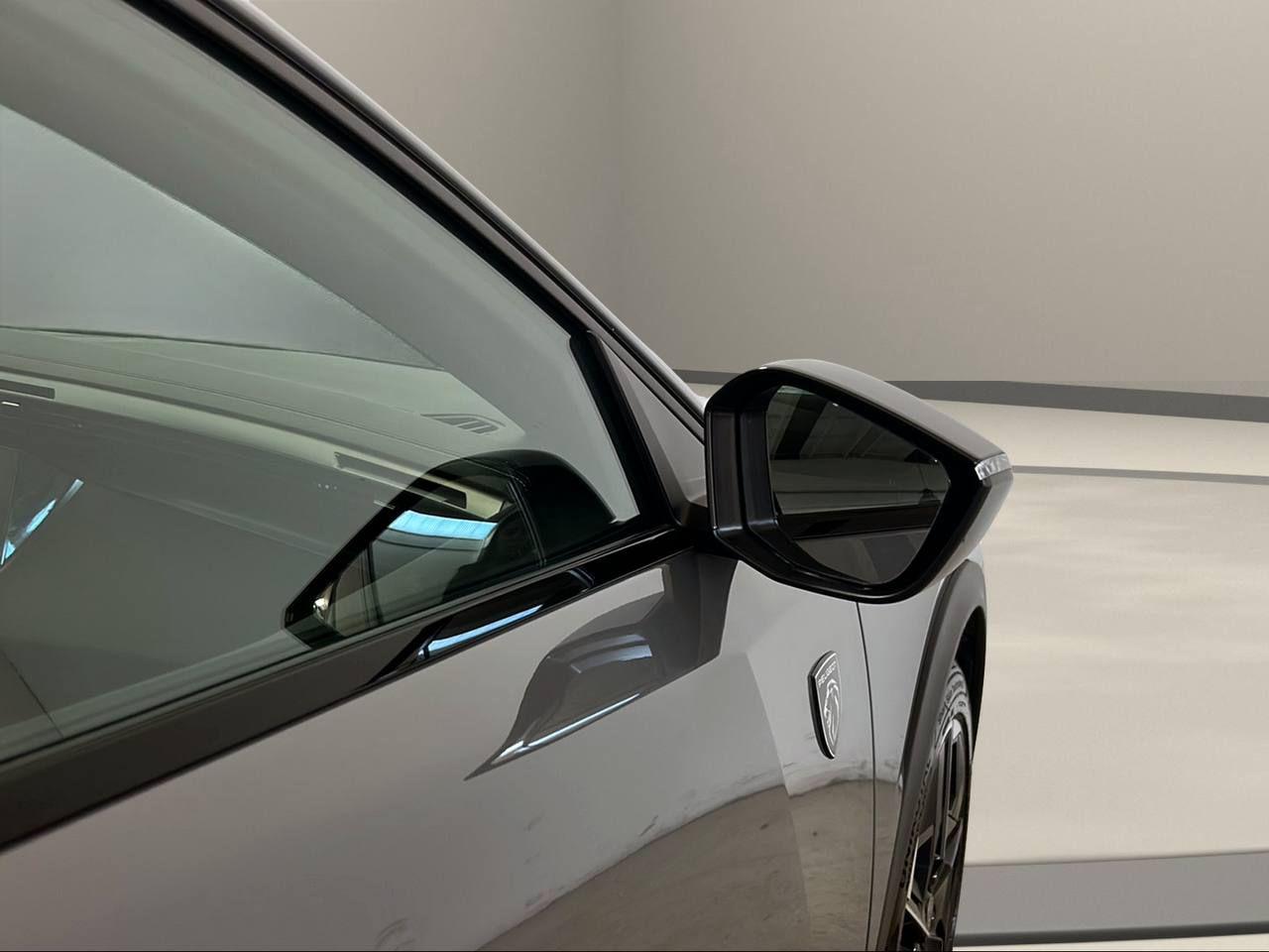 PEUGEOT 408 Plug-in Hybrid 225 e-EAT8 GT - 43