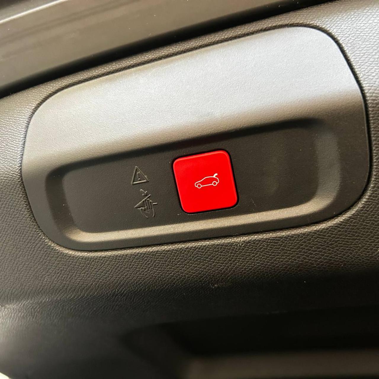 PEUGEOT 408 Plug-in Hybrid 225 e-EAT8 GT - 8