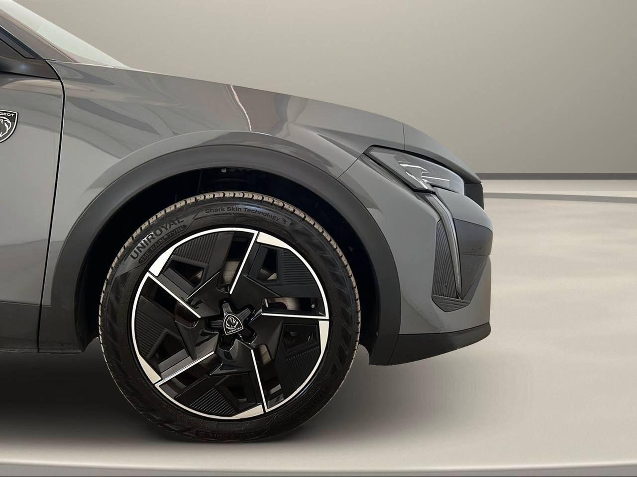 PEUGEOT 408 Plug-in Hybrid 225 e-EAT8 GT - 47