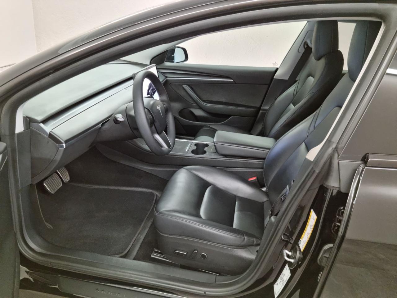 TESLA Model 3 RWD - 10