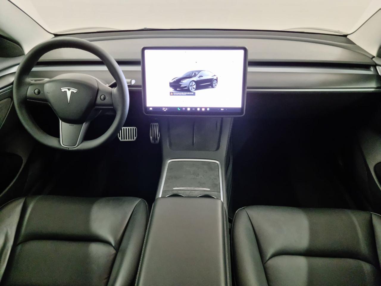 TESLA Model 3 RWD - 9