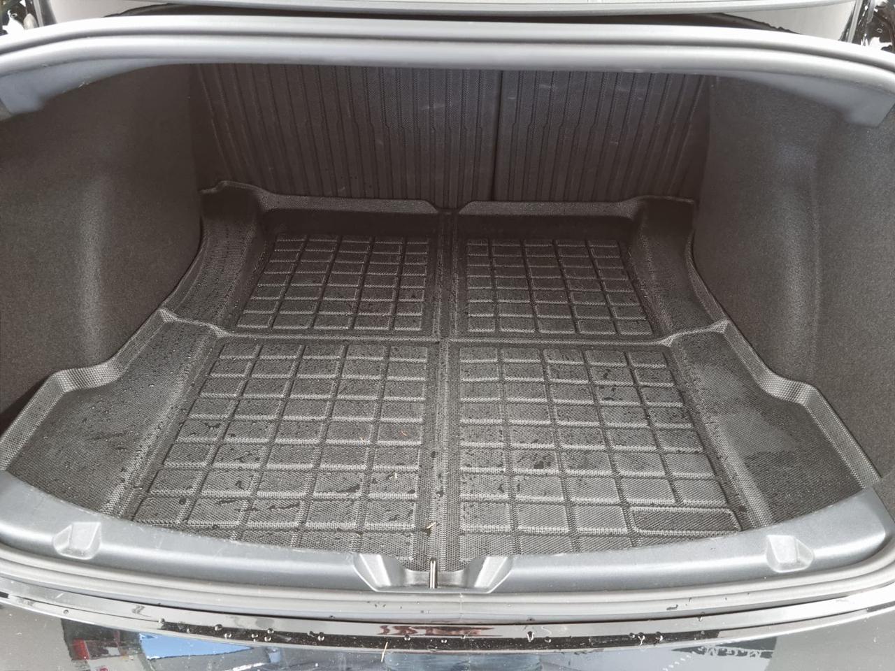 TESLA Model 3 RWD - 13