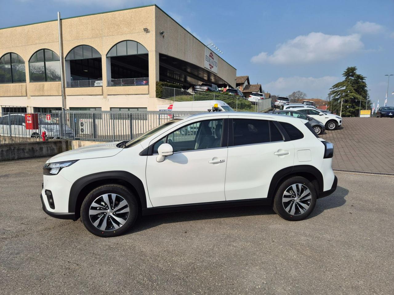 SUZUKI S-Cross 1.4 Hybrid 4WD AllGrip Starview - 3