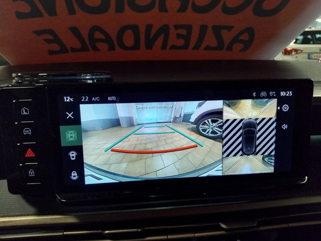 LANCIA Ypsilon 1.2 Hybrid e-DCT LX - 22