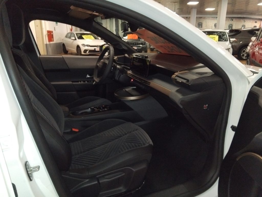LANCIA Ypsilon 1.2 Hybrid e-DCT LX VIDEO 17 - 12