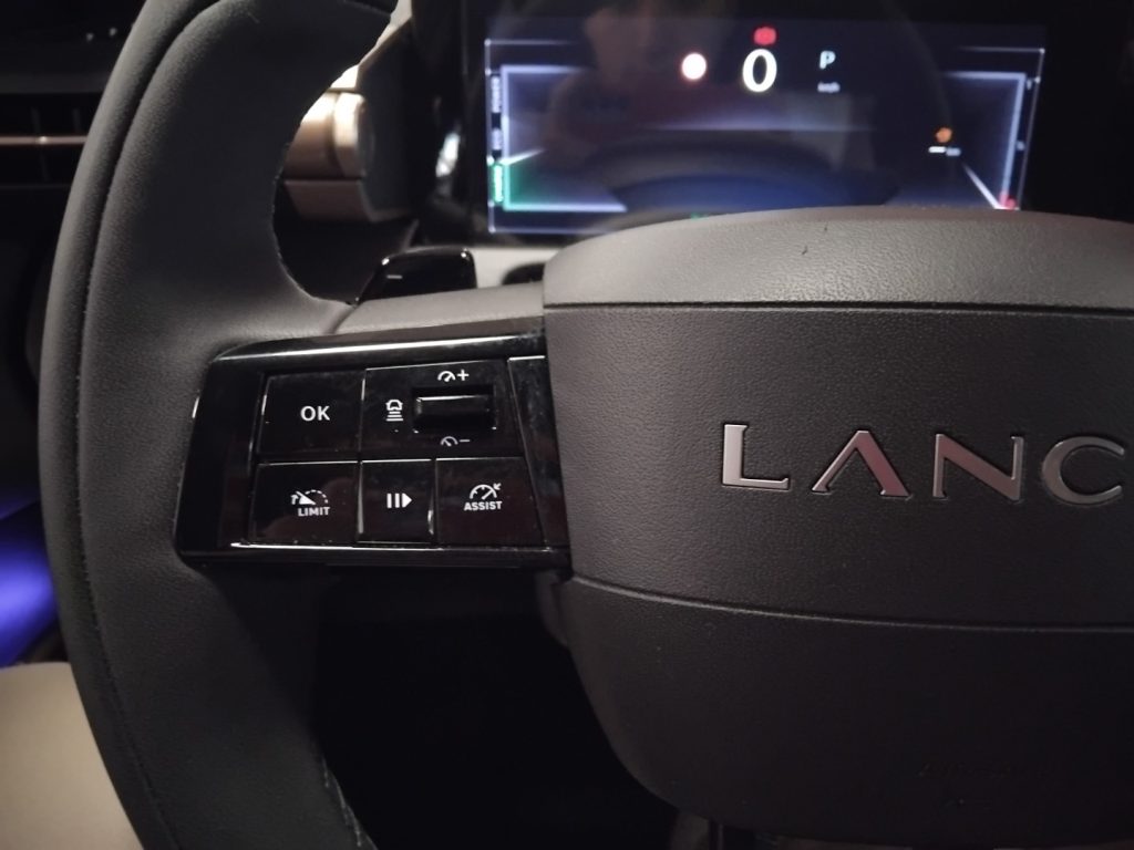 LANCIA Ypsilon 1.2 Hybrid e-DCT LX VIDEO 17 - 22