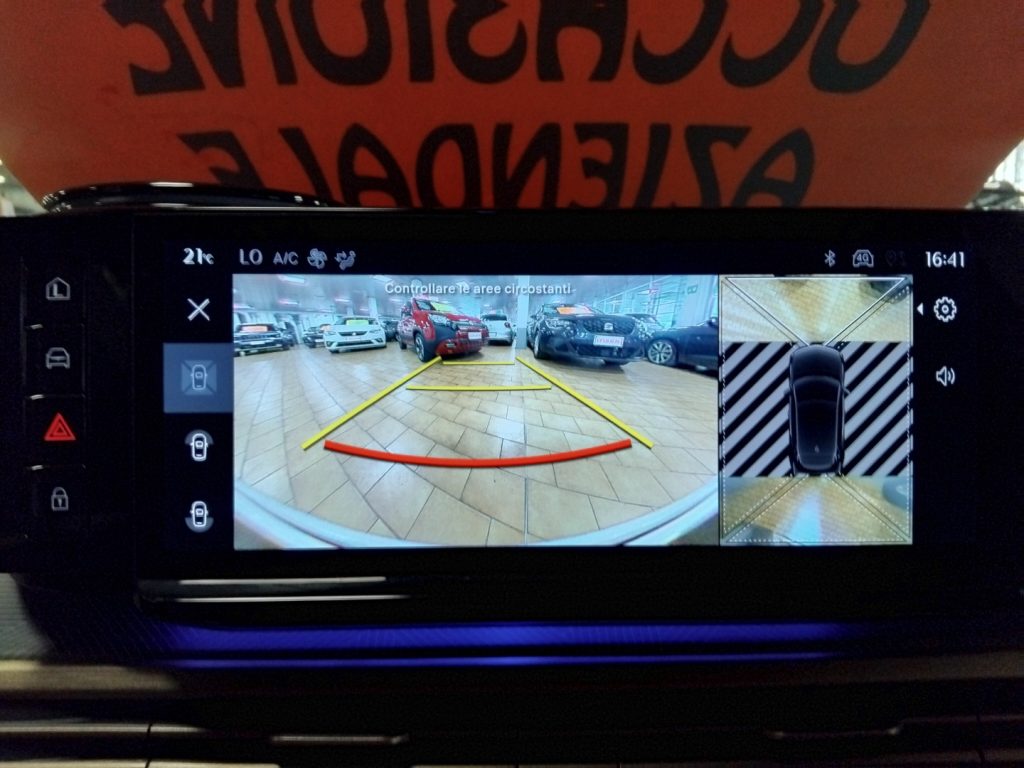 LANCIA Ypsilon 1.2 Hybrid e-DCT LX VIDEO 17 - 24