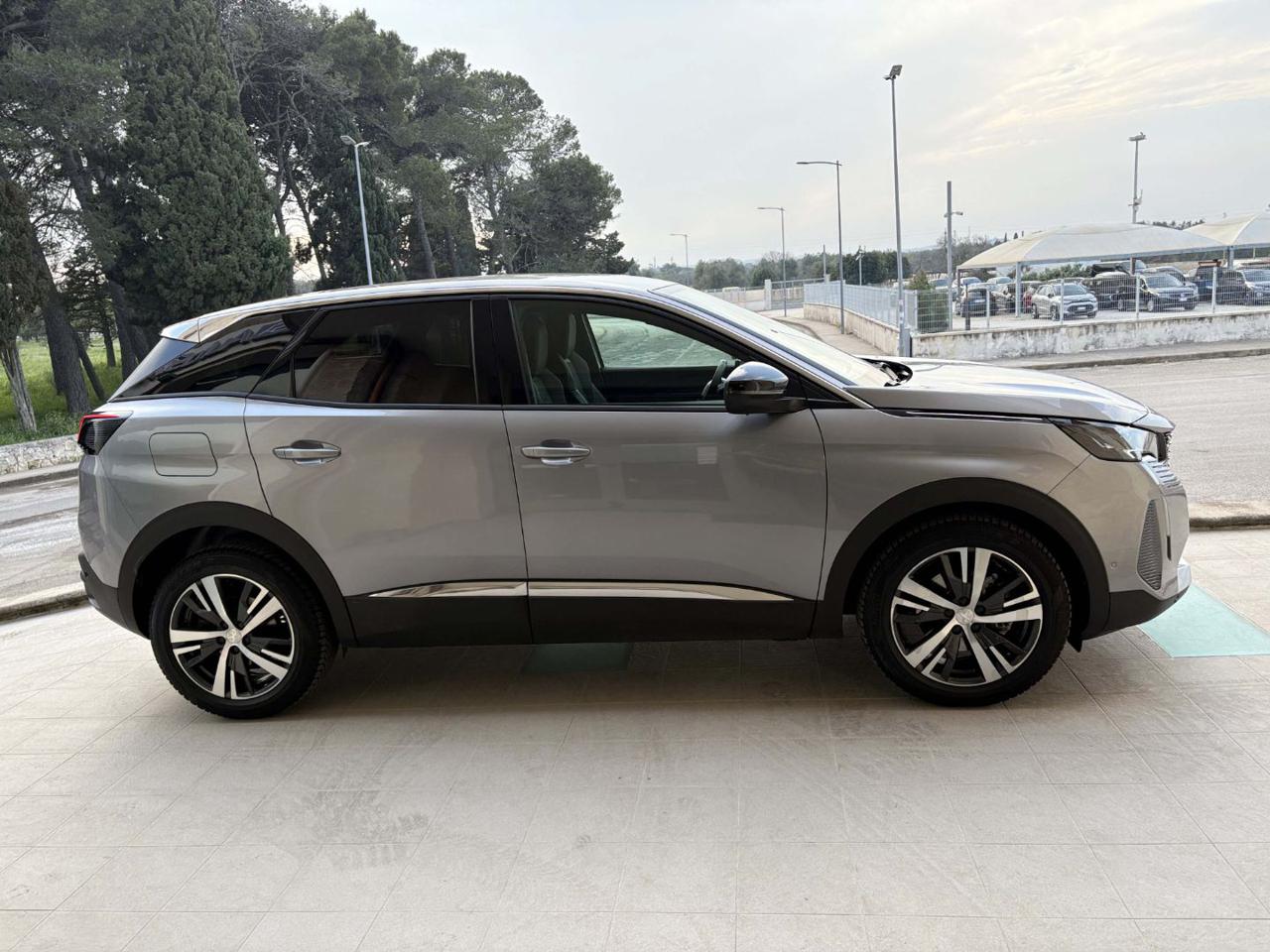 PEUGEOT 3008 1.5 BlueHDi 130 S&S Allure Pack C.AUTOMATICO - 4