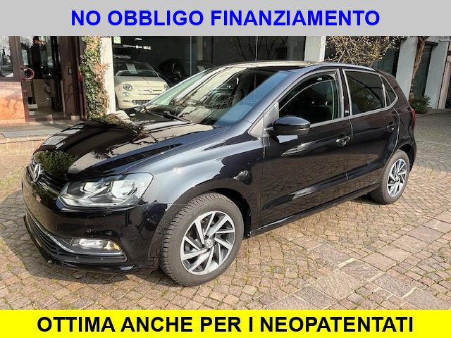 VOLKSWAGEN Polo Nero pastello
