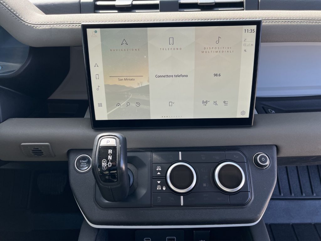 LAND ROVER Defender 110 AWD Autocarro N1 - 14