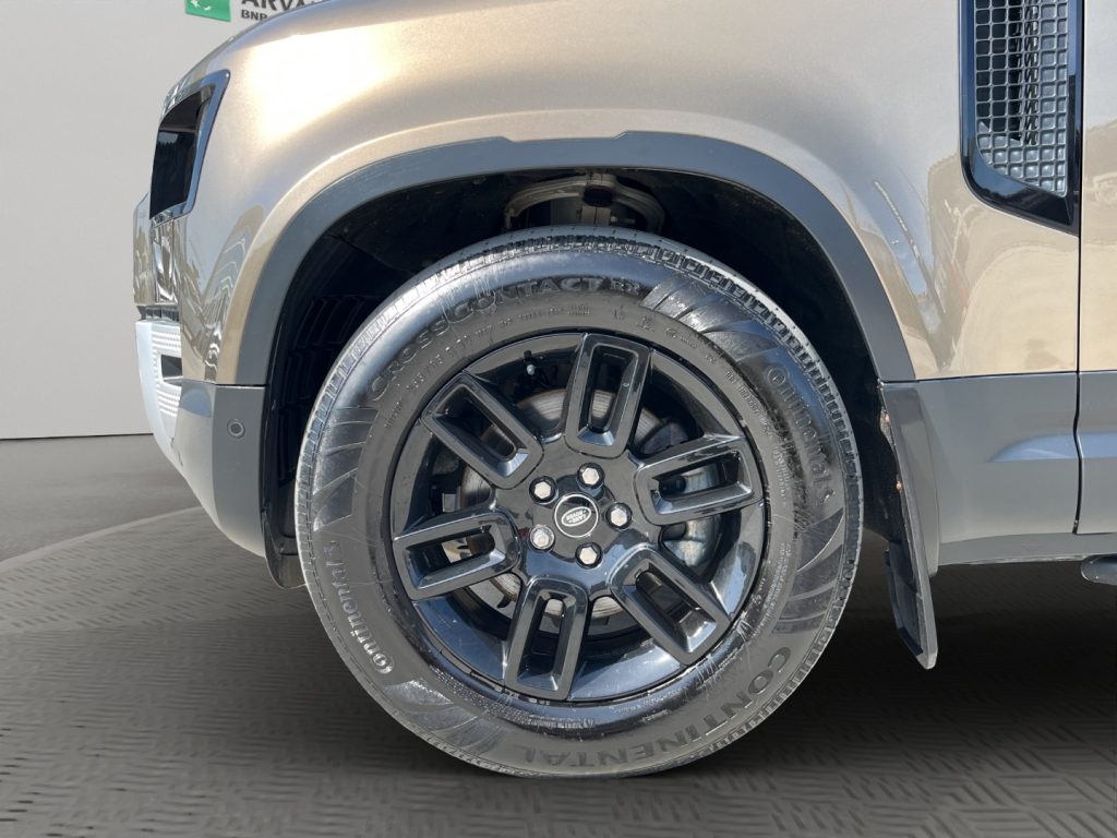 LAND ROVER Defender 110 AWD Autocarro N1 - 18