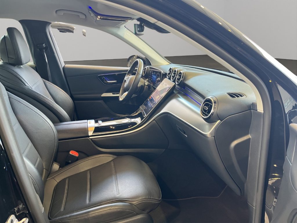 MERCEDES-BENZ GLC 220 d 4Matic Mild Hybrid - 9