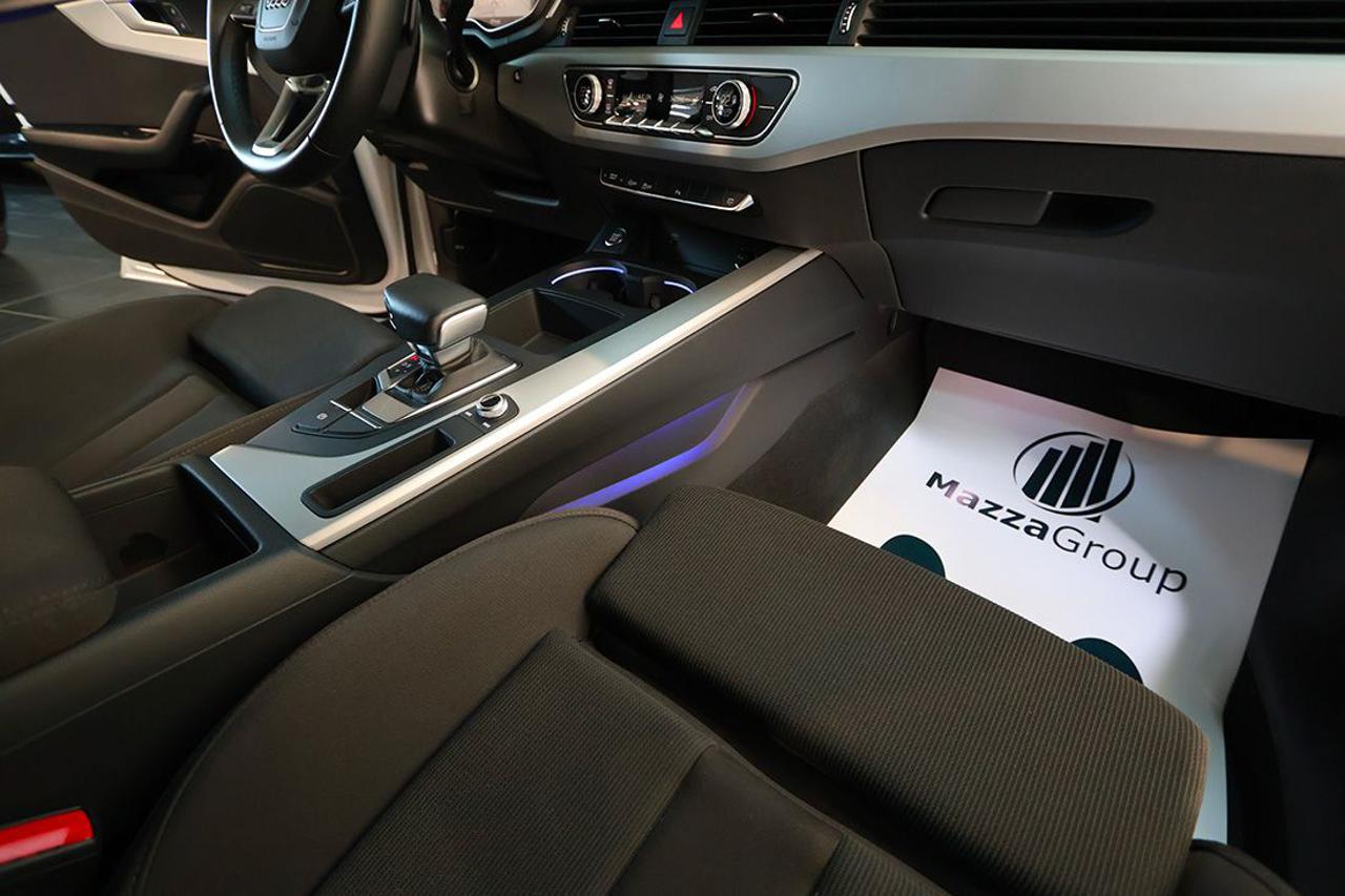 AUDI A4 30 TDI S-Tronic S-Line - 36