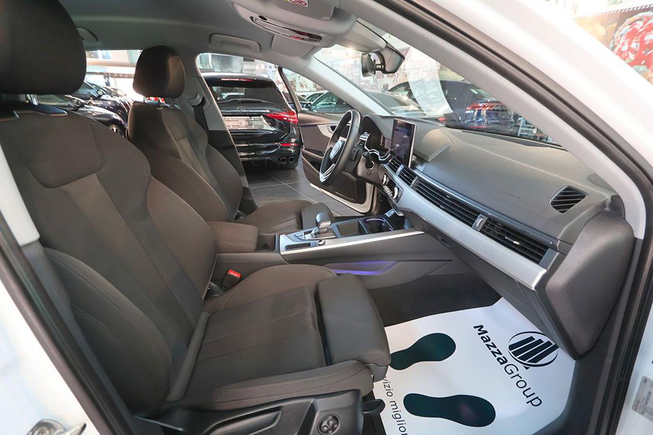 AUDI A4 30 TDI S-Tronic S-Line - 43