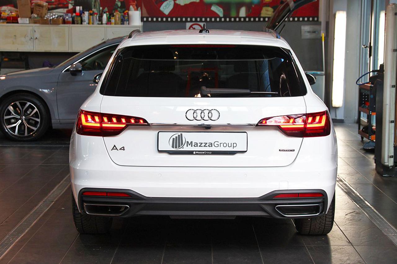 AUDI A4 40 TDI Avant Quattro S-Tronic Business - 4