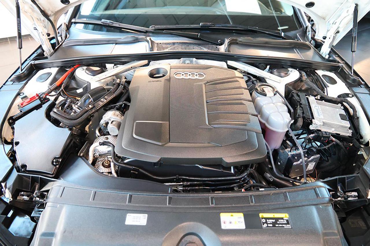 AUDI A4 40 TDI Avant Quattro S-Tronic Business - 11