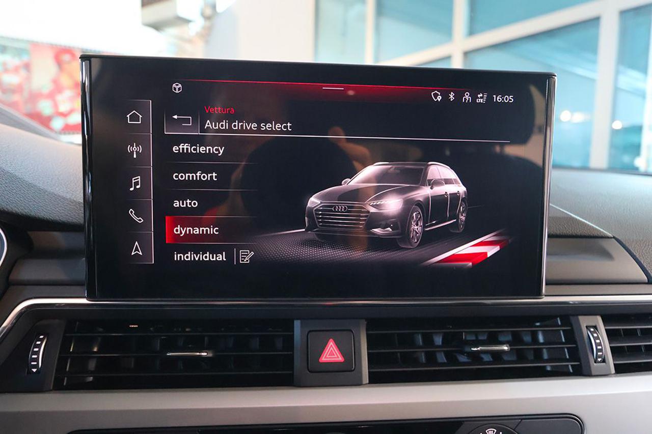 AUDI A4 40 TDI Avant Quattro S-Tronic Business - 27