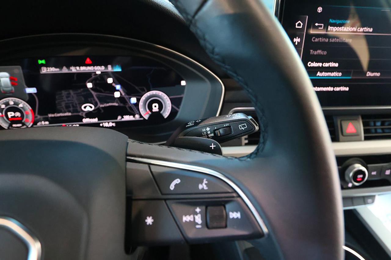 AUDI A4 40 TDI Avant Quattro S-Tronic Business - 22