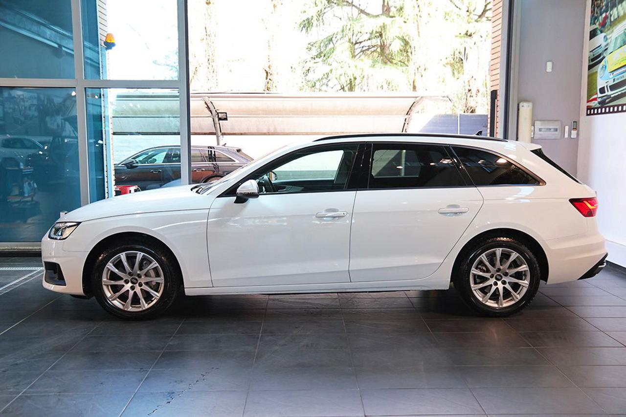 AUDI A4 40 TDI Avant Quattro S-Tronic Business - 3