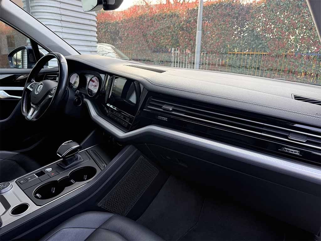 VOLKSWAGEN Touareg 3.0 tdi Black Style tiptronic  TELECAMERA CARPLAY - 26
