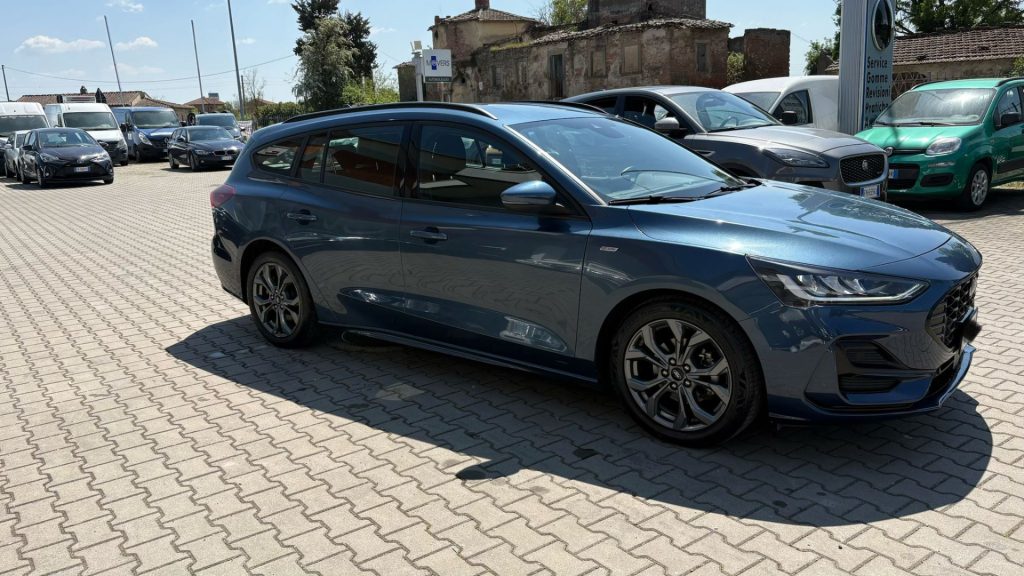 FORD Focus 1.0 EcoBoost Hybrid 125 CV Powershift SW ST-Line - 2