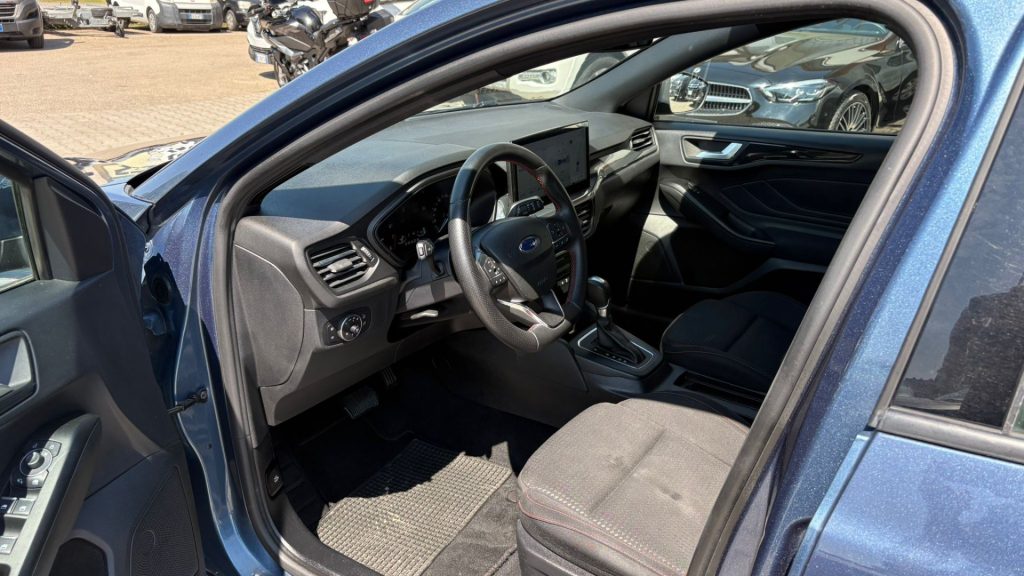 FORD Focus 1.0 EcoBoost Hybrid 125 CV Powershift SW ST-Line - 8