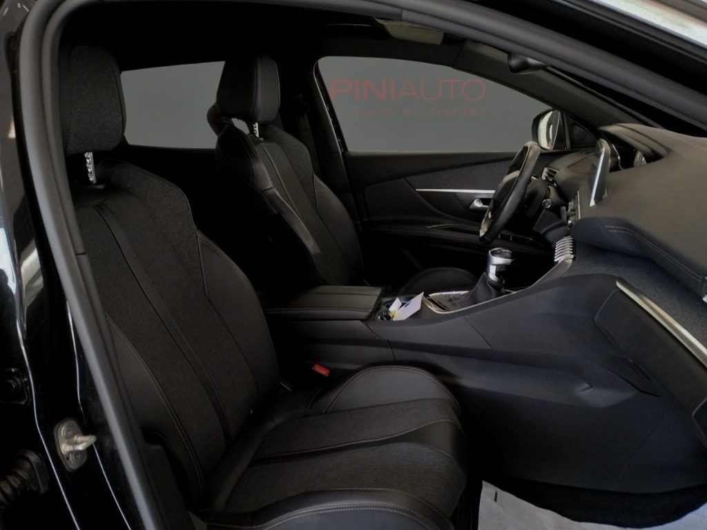 PEUGEOT 3008 BlueHDi 130 Cv GT Line Unico Prop. Pronta Consegna - 19