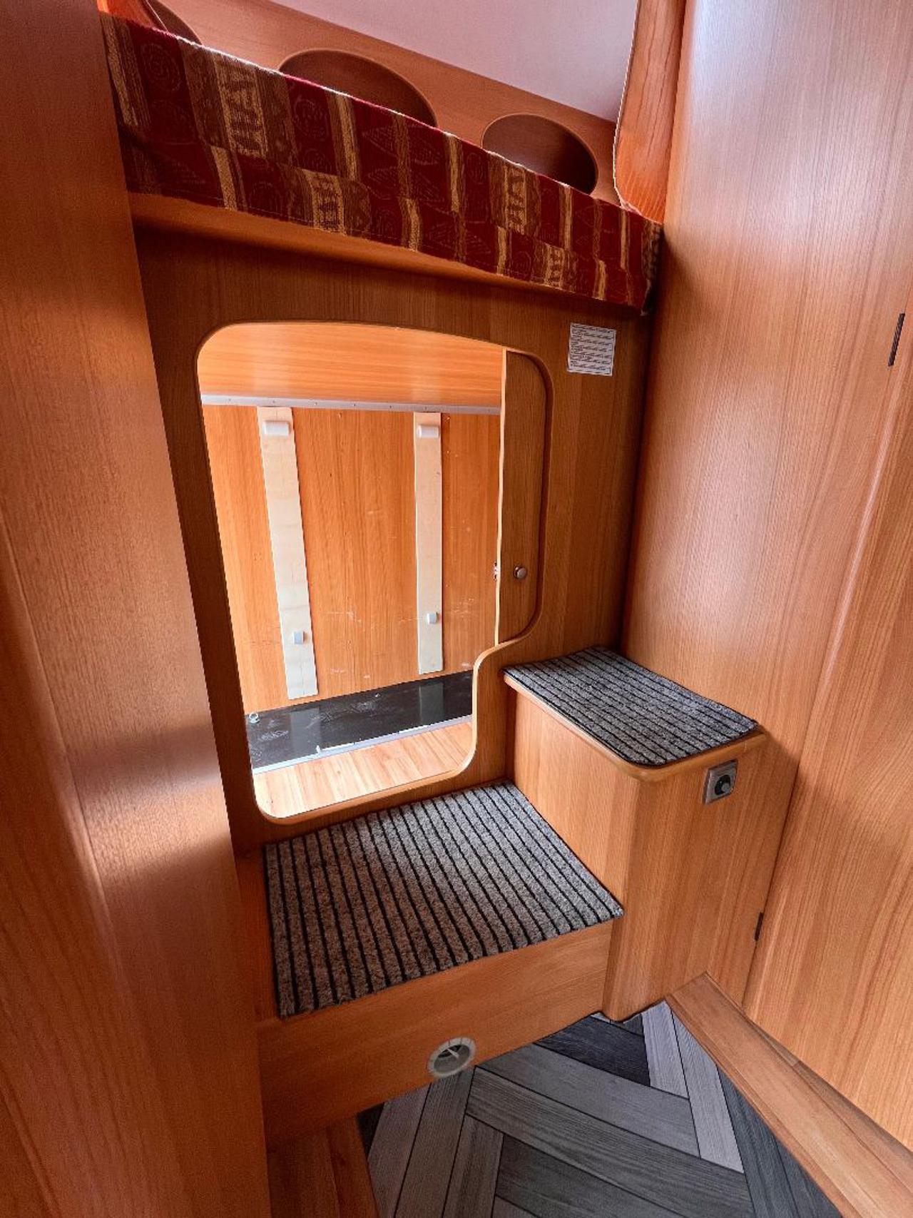 CHALLENGER GENESIS 31 - 10