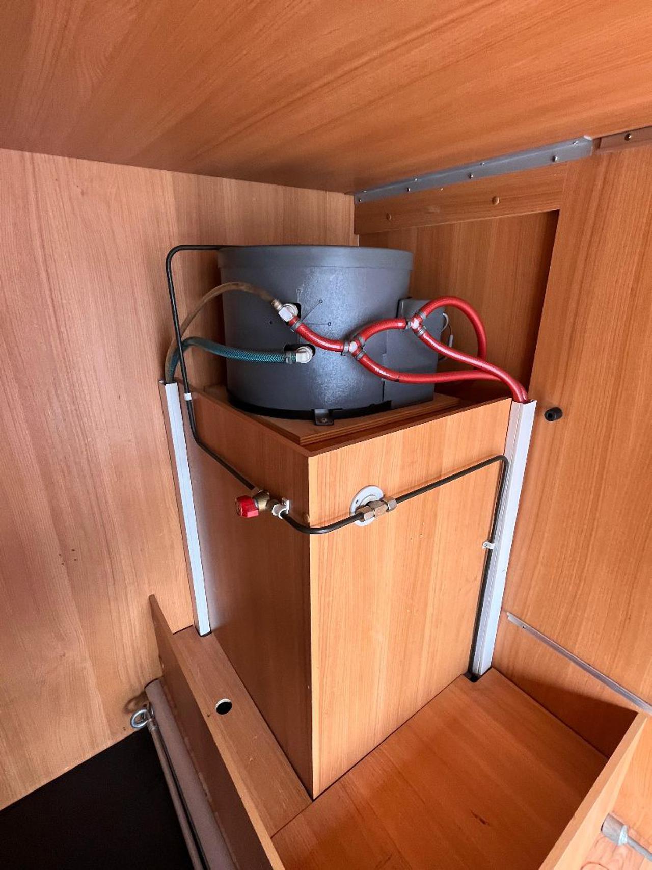 CHALLENGER GENESIS 31 - 30