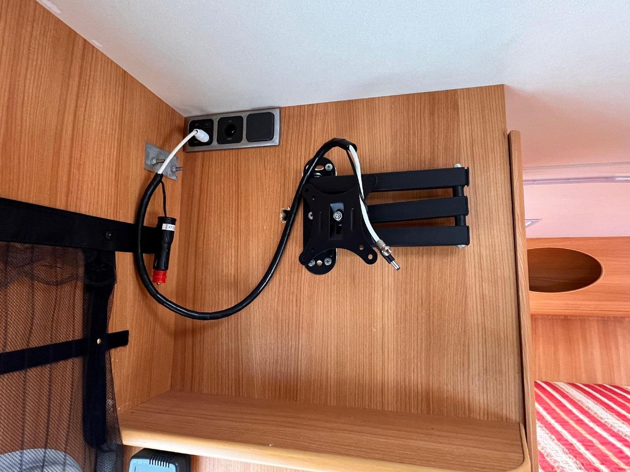 CHALLENGER GENESIS 31 - 17